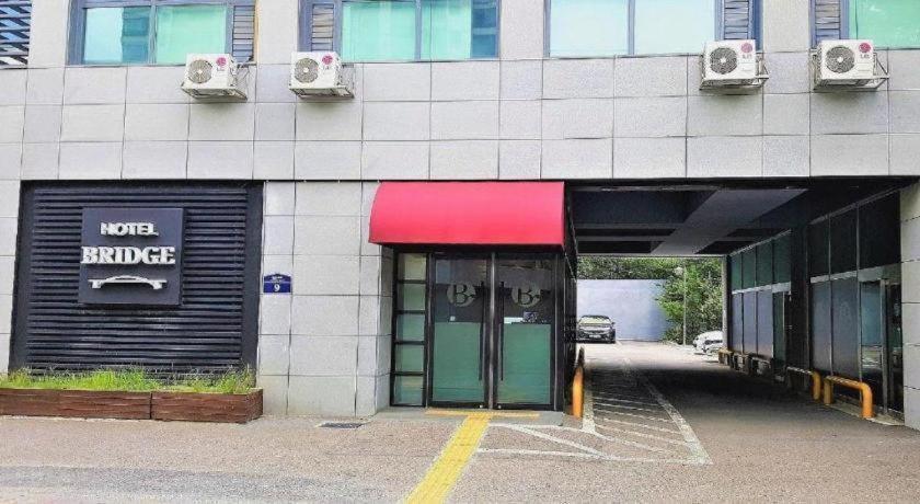 Hotel Bridge Seul Zewnętrze zdjęcie